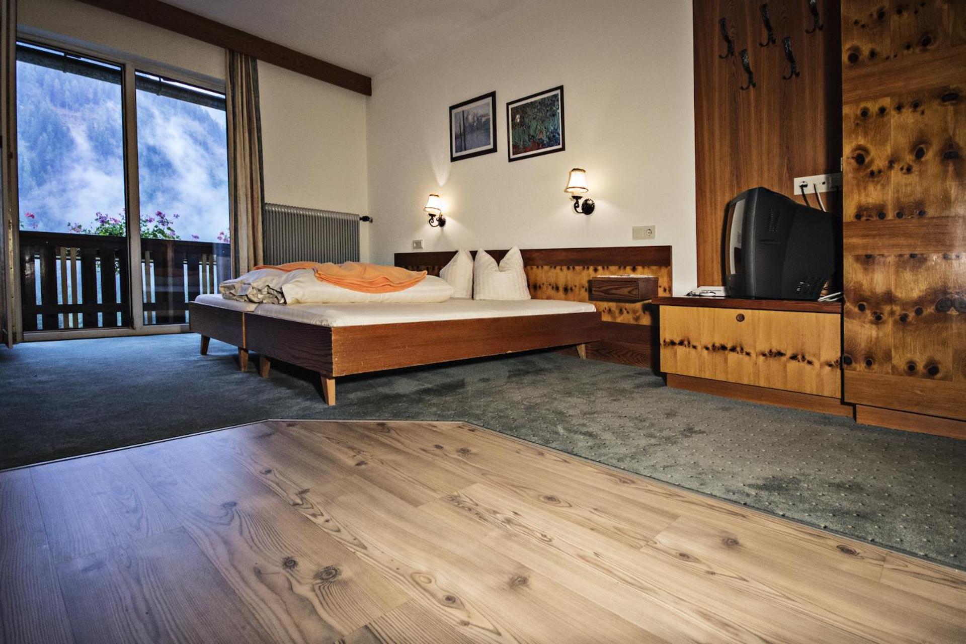 Hotel Laerchenhof à Sankt Jakob in Defereggen Extérieur photo